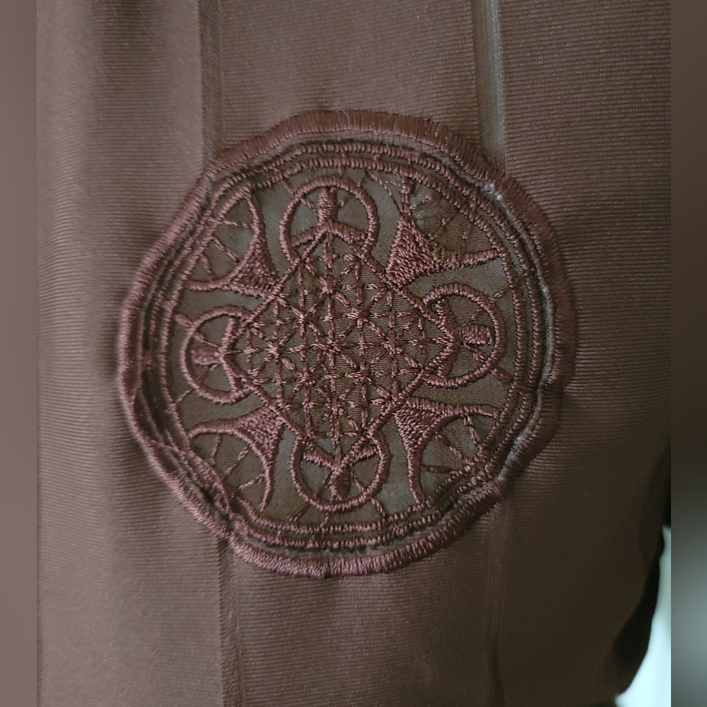 Stera | EUC Pretty Brown Asian Inspo Embroidered Zip Up Top (SIZE M) - Picture 12 of 14